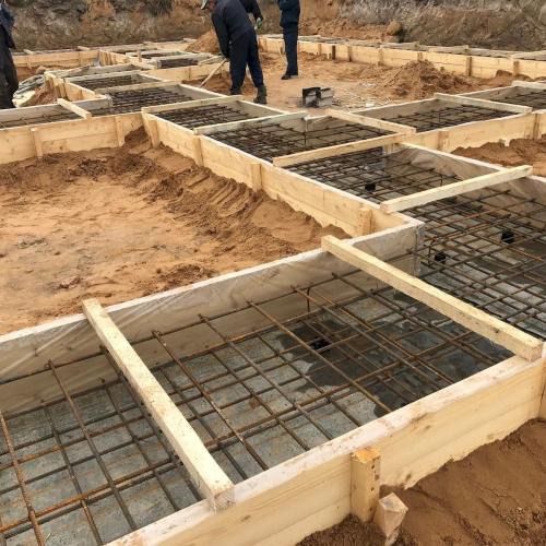 Заливка фундамента фото