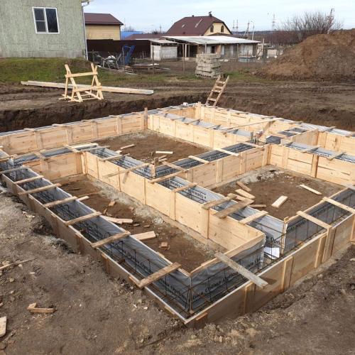 Заливка фундамента для дома