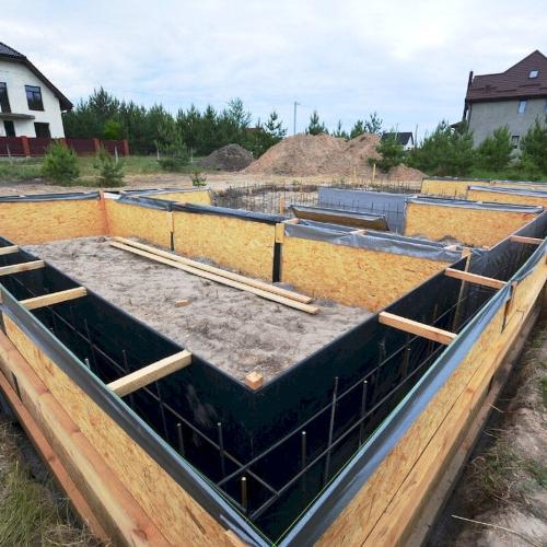 Подготовка ленточного фундамента для дома