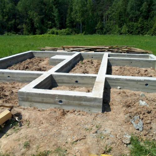 Заливка фундамента дома