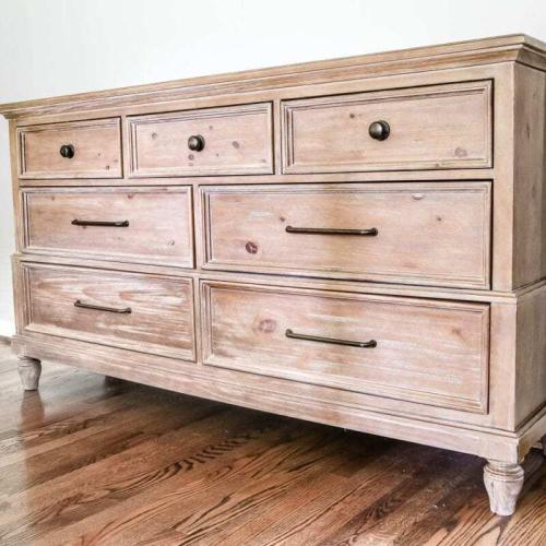 Комод из массива