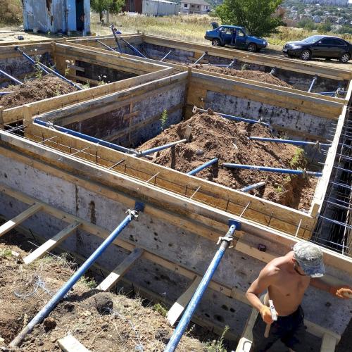 Ленточный фундамент своими руками