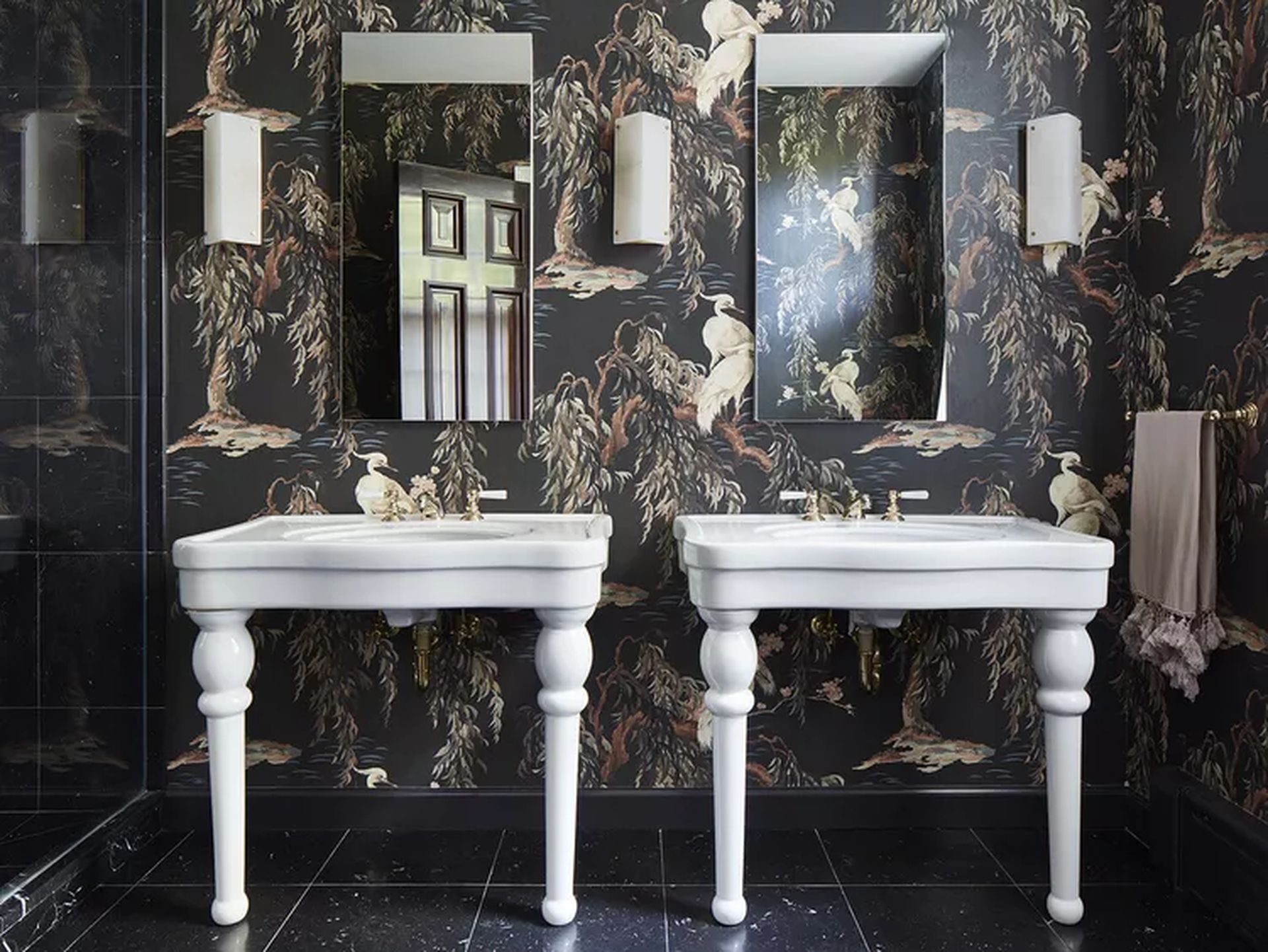 обои в ванной